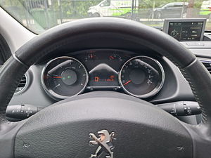 Peugeot 3008 1.6 88 KW 2016 (7 foto / 15)