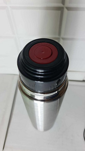 Новый термос с сумкой (2 фото из 2)