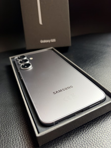 Samsung s25 Silver Shadow 128 GB (3 foto / 7)