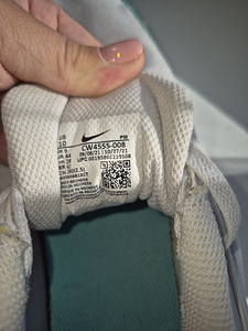 Nike размер 44 (2 фото из 5)