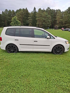Volkswagen touran (3 foto / 11)