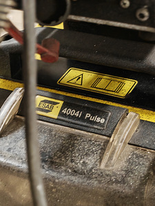 Esab 4004i pulse U82 keevitusaparaat (3 foto / 6)