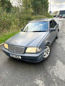 MB Mercedes-Benz W202 C200D (1 foto / 10)