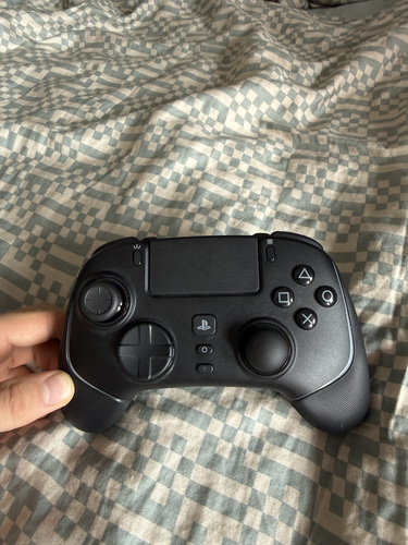 Razer Wolverine V2 Pro PS5/PC контроллер