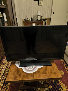 Samsung UE32EH4003W (1 foto / 3)