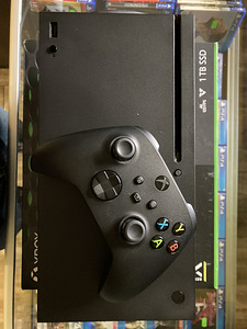 Xbox Series X (2 фото из 2)