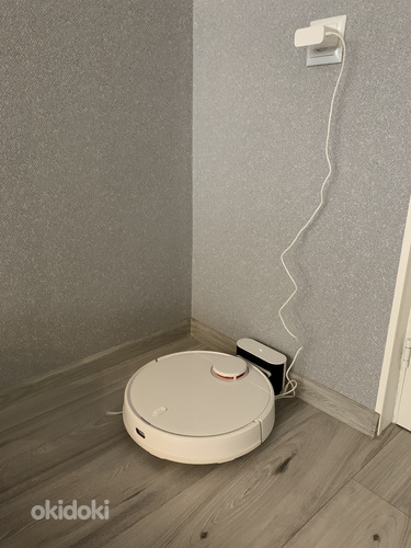 Робот-пылесос Xiaomi Mi Robot Vacuum Mop Pro, Влажная уборка (фото #1)