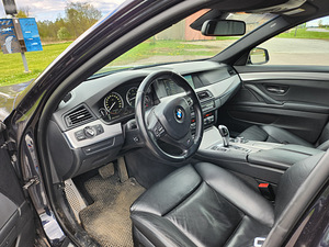 BMW F10 530D (9 foto / 15)