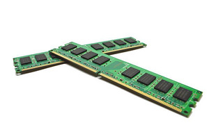 DDR4 2400P REG - DDR3L 8GB-12800ECC DIMM (1 foto / 1)