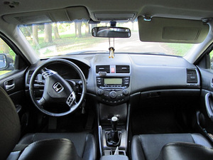 Honda accord (6 foto / 8)