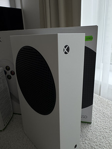 Xbox Series S (512 GB) ideaalses korras + teine pult kaasa! (2 foto / 4)