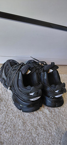 Balenciaga track (1 foto / 8)