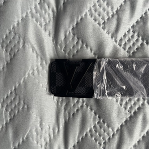 Louis Vuitton Võõ 115cm/125cm (2 foto / 4)