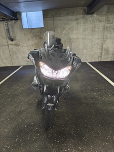 BMW R1200RT (4 фото из 10)
