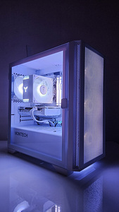 R&D Gamer Whiteout (1 foto / 2)