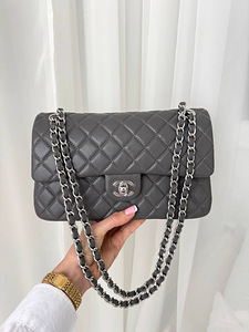 Сумка Chanel Grey Silver копия (3 фото из 10)