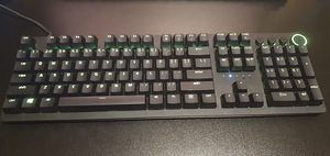 Razer Huntsman V2 klaviatuur - US - Optical Red Switches (1 foto / 3)