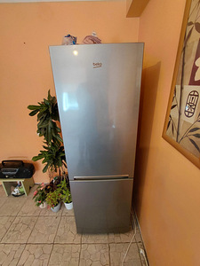 Холодильник Beko (1 фото из 4)