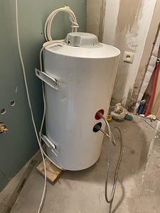 Boiler Regent 100L (1 foto / 2)
