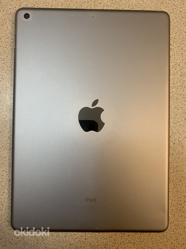 Apple iPhone X 256 ГБ и iPad gen 5 32 ГБ