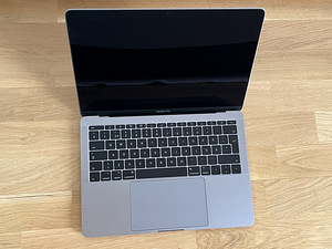 Macbook Pro 2017 13" varuosadeks (2 foto / 8)