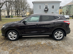 Nissan Qashqai Tekna 1.6 120kW (4 foto / 11)