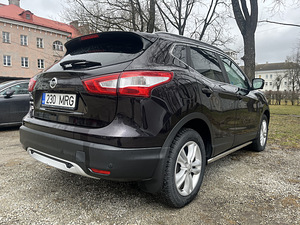 Nissan Qashqai Tekna 1.6 120kW (7 foto / 11)