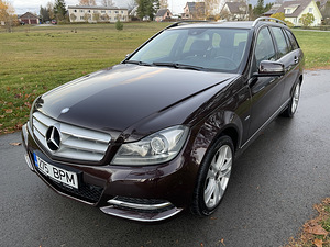 Mercedes-Benz C 220 Avantgarde (11 foto / 15)