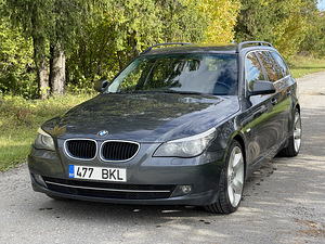 BMW 520d LCI Touring (9 foto / 13)