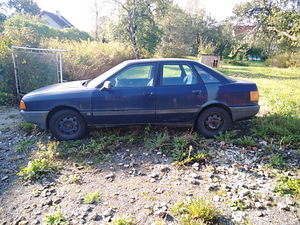 Audi 80 91a. 1.8 Bensiin 66kw (3 foto / 3)