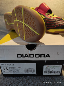Diadora s.31.5 sisesaapad (2 foto / 2)