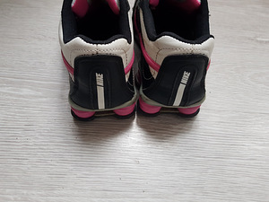 Nike Shox 40 (2 фото из 3)