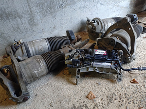 Pneumovedrustus Q7, Touareg. (2 foto / 2)