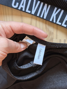 Calvin Klein ujumistrikoo (3 foto / 4)