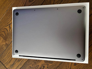 Macbook pro 2017 (4 foto / 7)