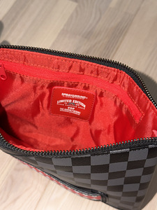 Clutch SPRAYGROUND (6 foto / 6)