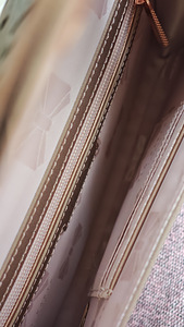 Ted Baker clutch (6 foto / 7)