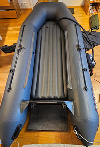 ПВХ лодка Hunterboat 320 (4 фото из 10)