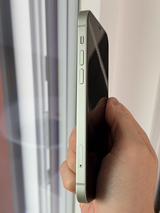 iPhone 12 — 256GB — Зелёный (8 фото из 10)
