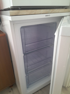МОРОЗИЛЬНИК BEKO (1 фото из 3)