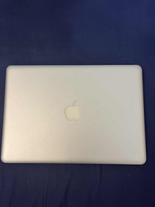Macbook pro 13 Early 2011 (2 foto / 3)
