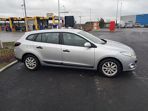 Renault Megan 3, 2011 года (3 фото из 10)