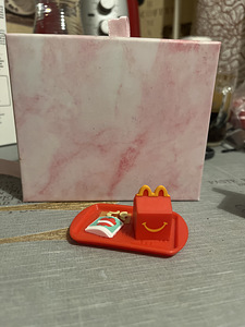 McDonaldsi kollektsioon (6 foto / 6)