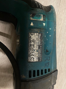 Makita HR2460 (3 foto / 5)