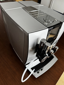 Kohvimasin Jura J 90 (4 foto / 6)