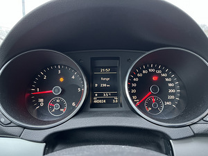 Volkswagen Golf 6 2.0tdi (6 foto / 6)
