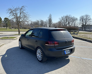 Volkswagen Golf 6 2.0tdi (4 foto / 6)