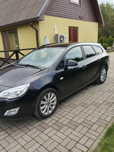Opel Astra 2011 (3 foto / 12)