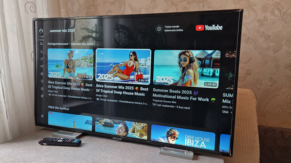 Samsung 4K ULTRA HD SMART TV