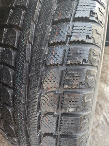 225/60R17 (4 фото из 6)